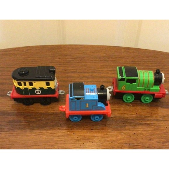 Lot 2 Thomas Friends Take N Play Die Cast Trains PHILIP PERCY + 1 Plastic THOMAS - Picture 2 of 8